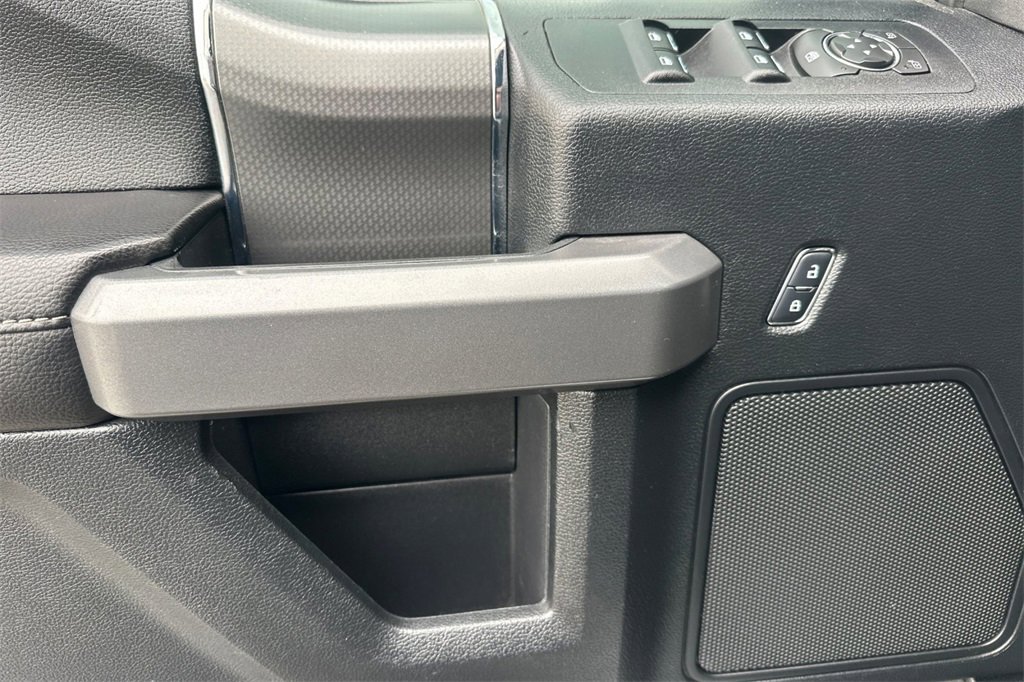 Used 2017 Ford F150 XLT w/ Equipment Group 302A Luxury image 12