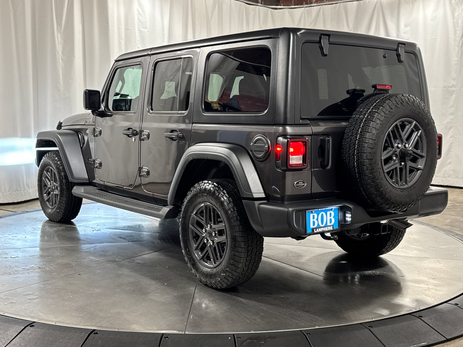Used 2025 Jeep Wrangler Unlimited Sport AWD/4WD image 7