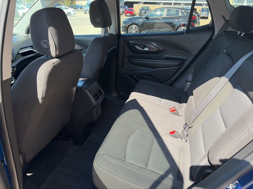 Used 2023 GMC Terrain SLE w/ Elevation Edition AWD/4WD image 12