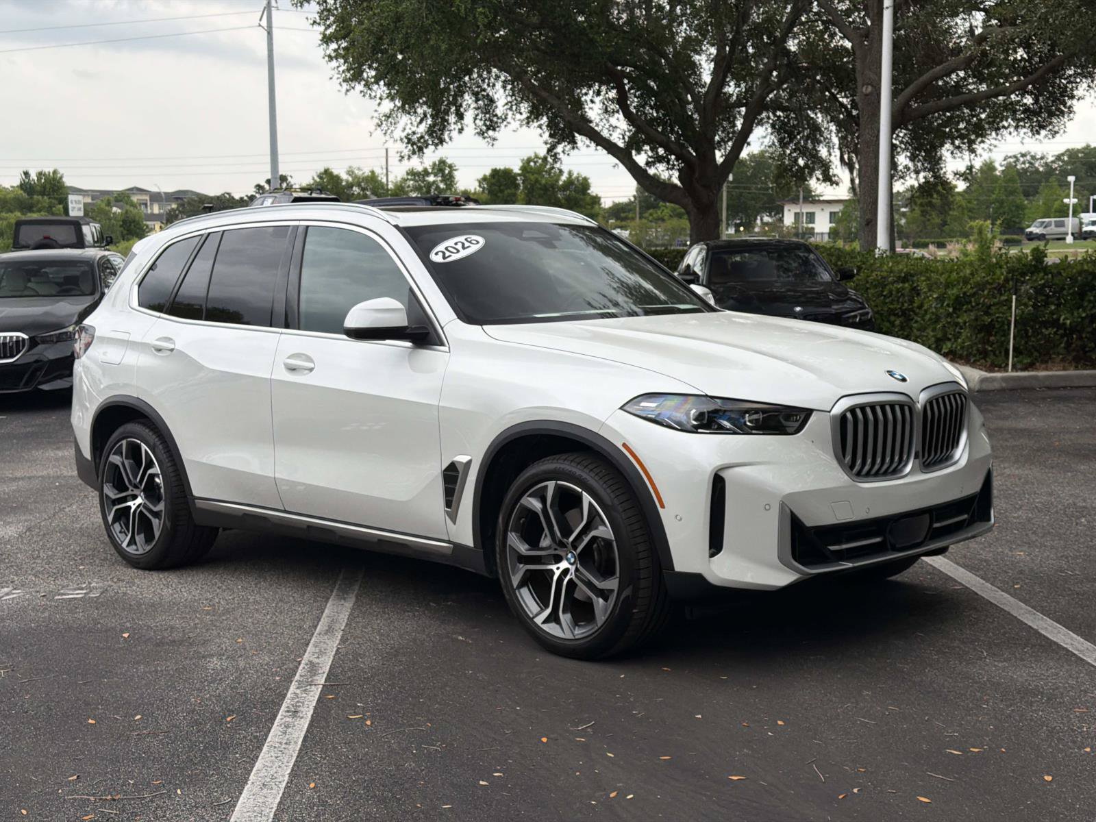 Certified 2026 BMW X5 xDrive40i w/ Climate Comfort Package AWD/4WD image 2