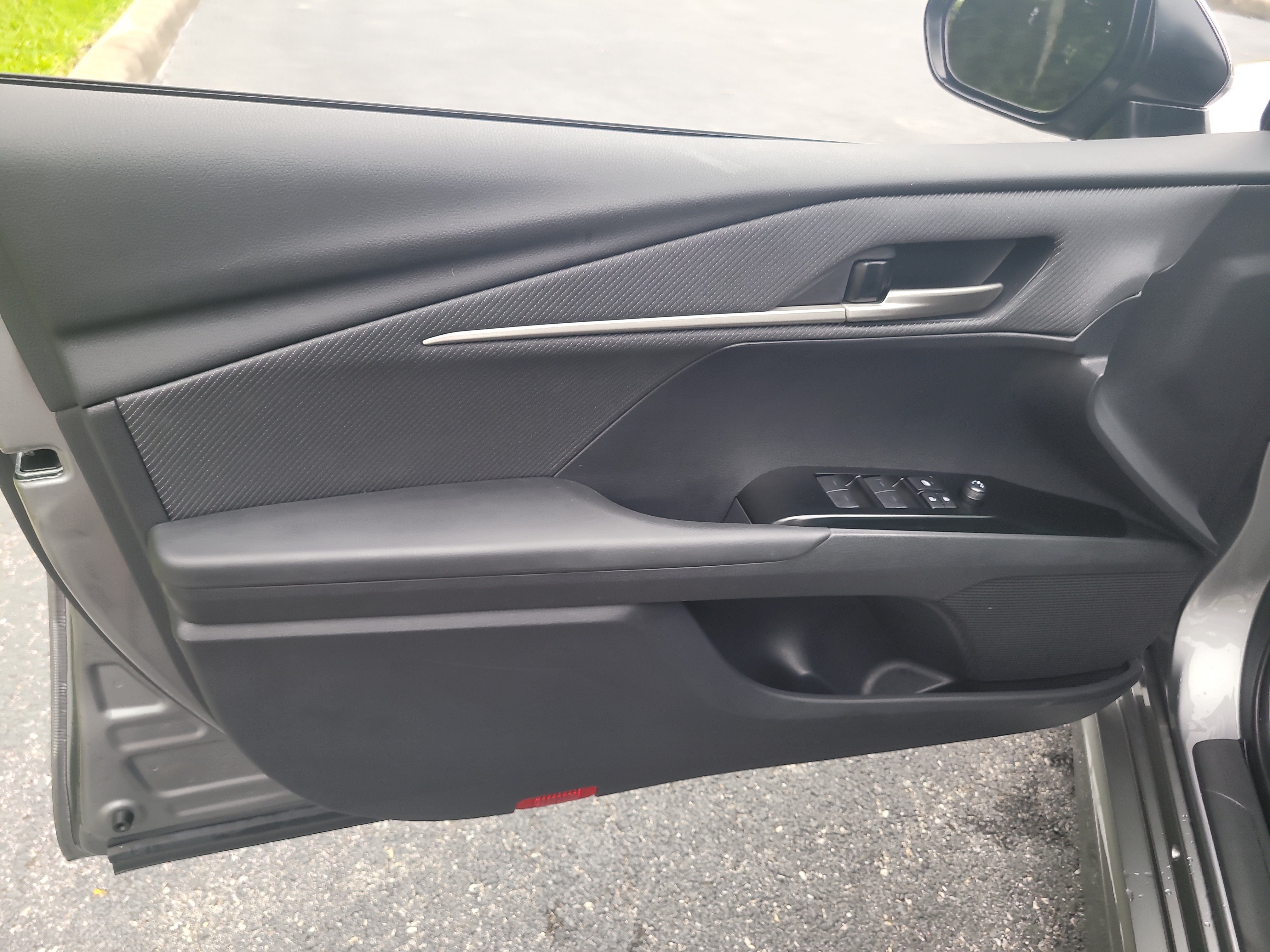 Certified 2026 Toyota Camry SE FWD image 15