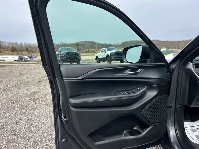 New 2026 Jeep Grand Cherokee Laredo X image 31