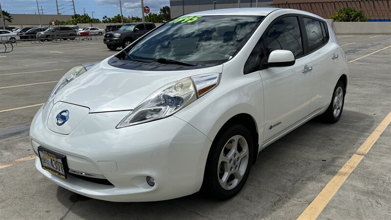 Used 2013 Nissan Leaf SV w/ LED & Quick Charge Pkg FWD image 1