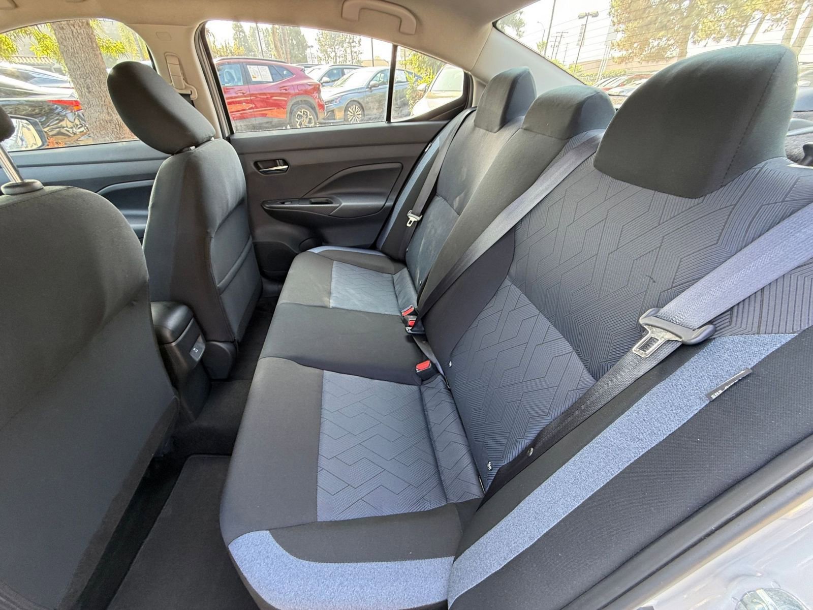 Used 2025 Nissan Versa SV FWD image 22