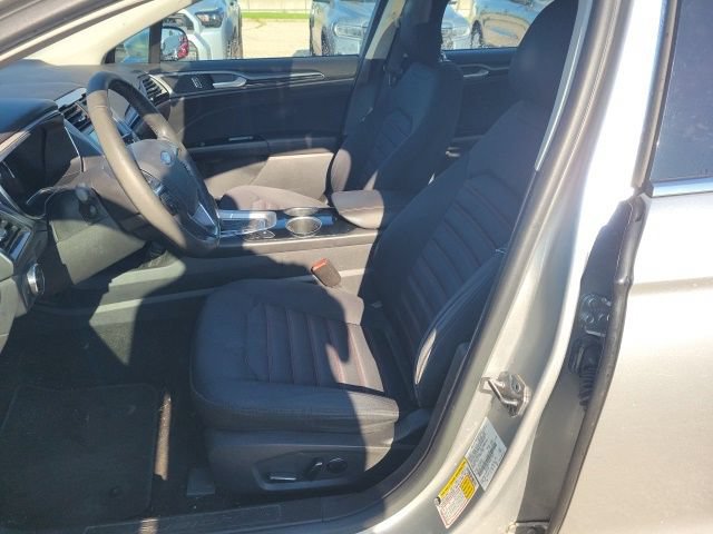 Used 2013 Ford Fusion SE FWD image 14