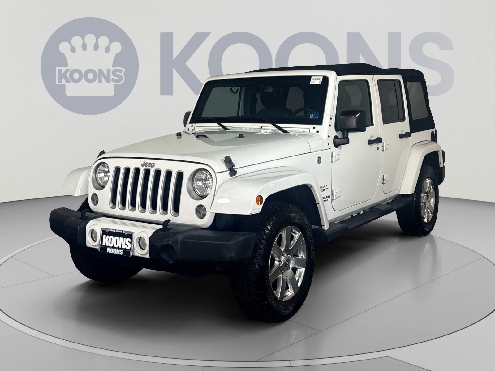 Used 2016 Jeep Wrangler Unlimited Sahara w/ Dual Top Group AWD/4WD image 1