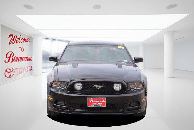 Used 2013 Ford Mustang GT Premium RWD image 4