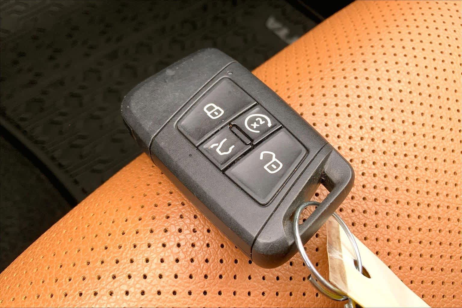 Used 2024 Volkswagen Jetta SEL FWD image 15