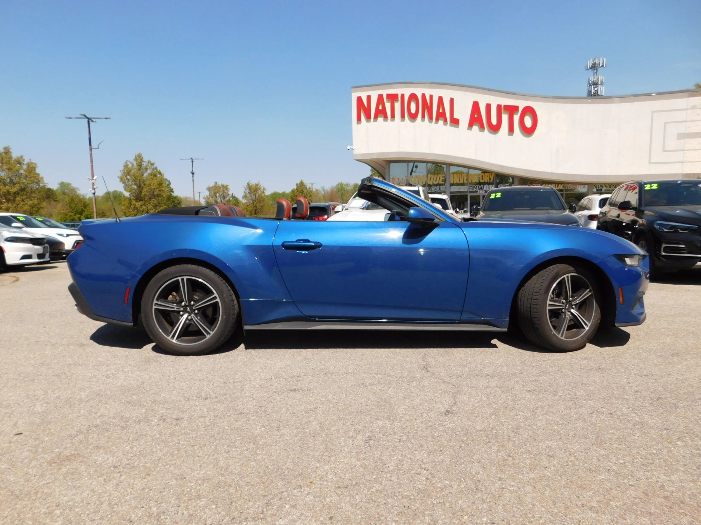 Used 2024 Ford Mustang Premium image 4