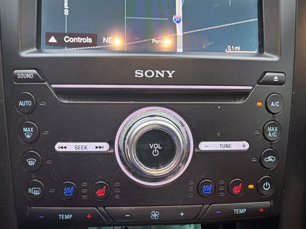 Used 2019 Ford Fusion Titanium AWD/4WD image 18