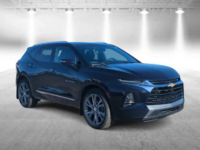 Used 2020 Chevrolet Blazer Premier w/ Driver Confidence II Package FWD image 2