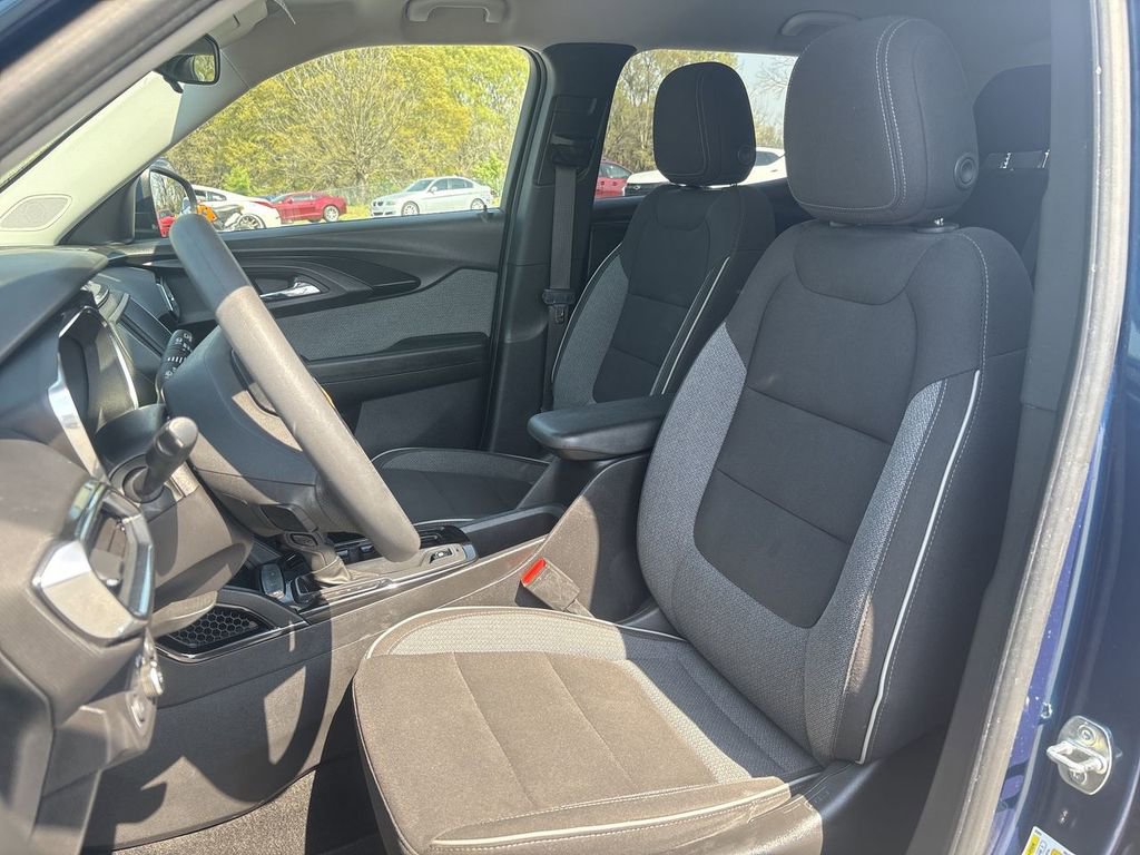 Certified 2021 Chevrolet TrailBlazer LT w/ LPO, Blackout Package image 18