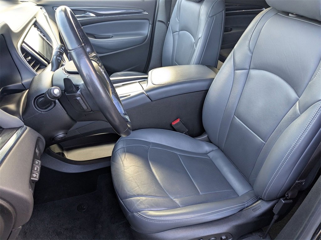 Used 2024 Buick Enclave Premium image 18