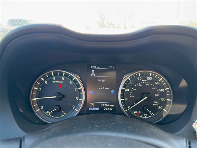 Used 2022 INFINITI Q50 Sensory image 16