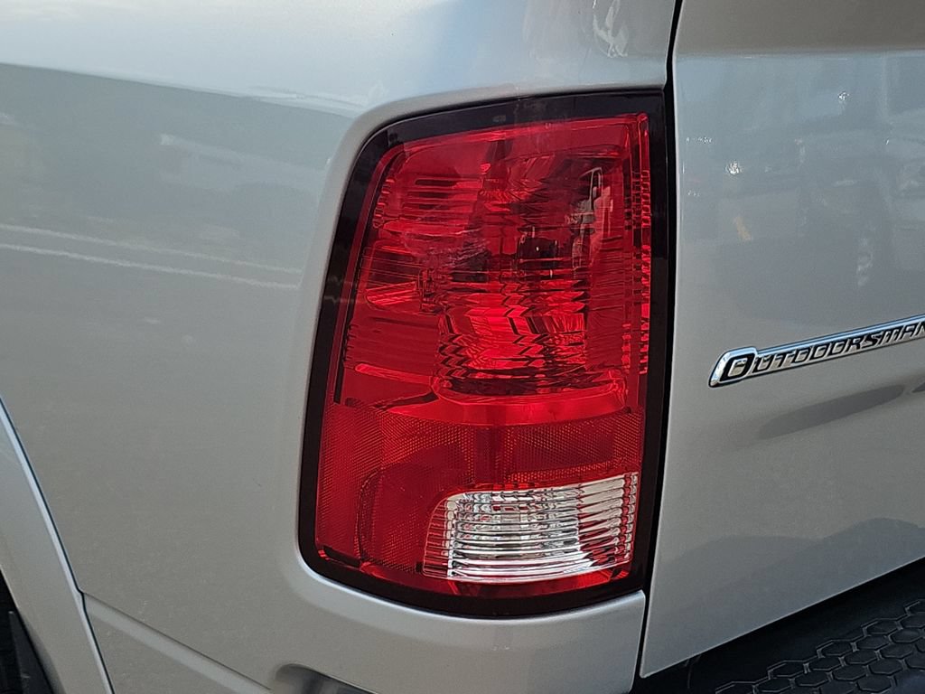 Used 2017 RAM 1500 Outdoorsman AWD/4WD image 33