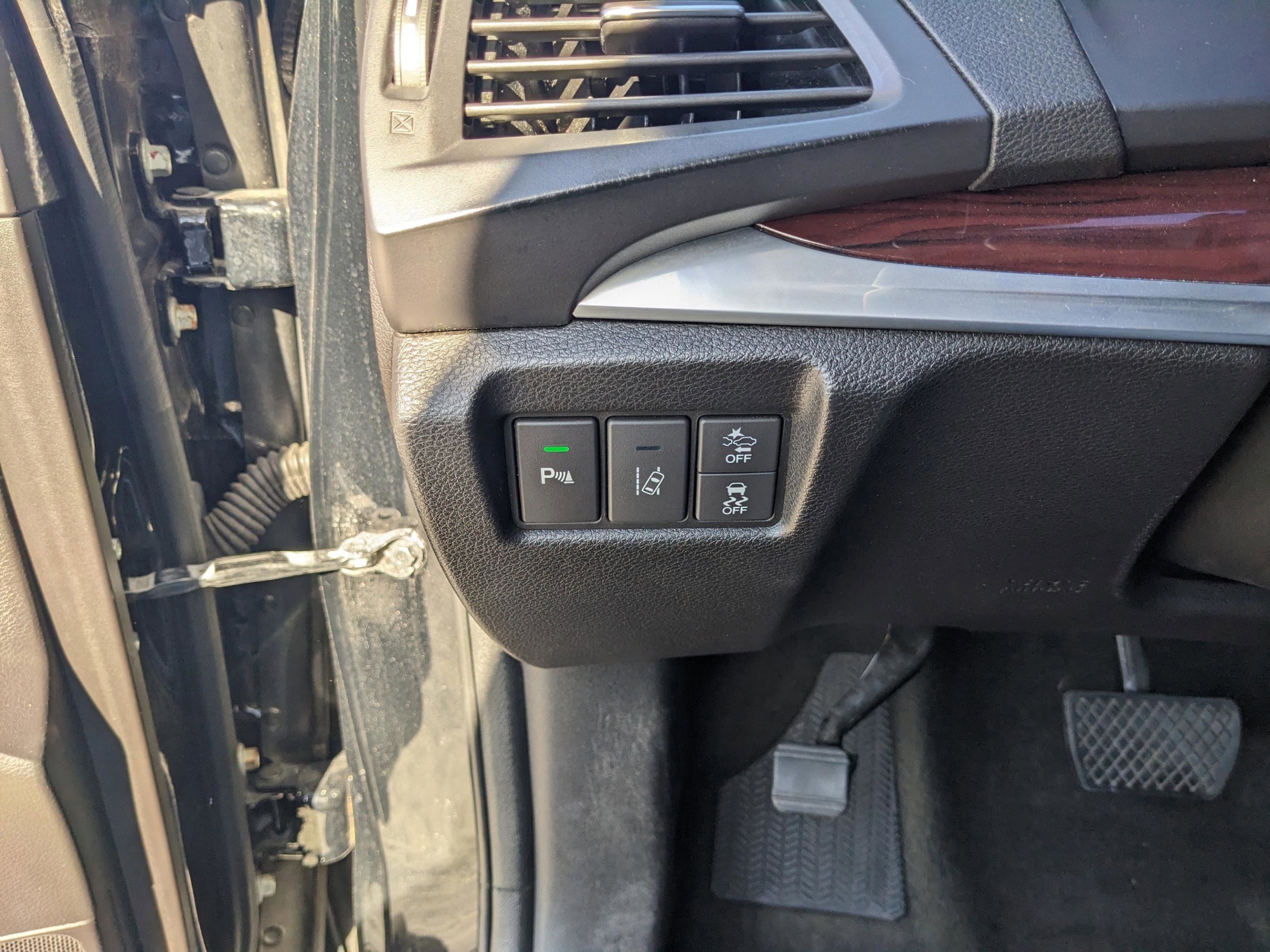 Used 2016 Acura MDX SH-AWD image 29