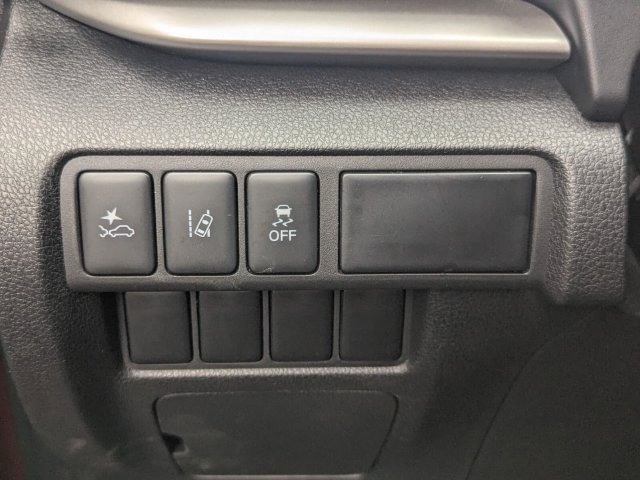 Used 2025 Mitsubishi Eclipse Cross AWD image 13