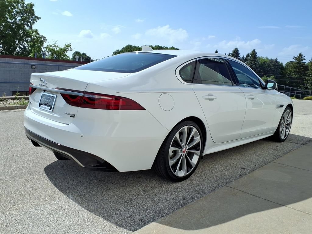 Used 2022 Jaguar XF R-Dynamic SE AWD/4WD image 5