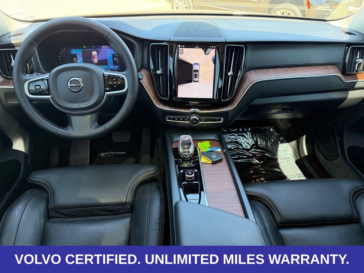 Certified 2024 Volvo XC60 T8 Ultimate w/ Protection Package Premier AWD/4WD image 13