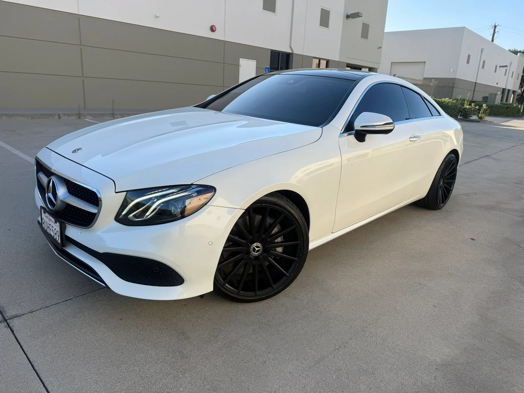 Used 2018 Mercedes-Benz E 400 Coupe image 1