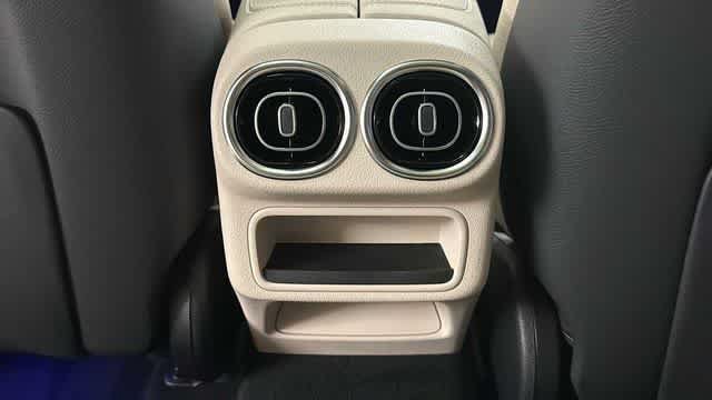 Used 2026 Mercedes-Benz GLC 300 4MATIC image 30