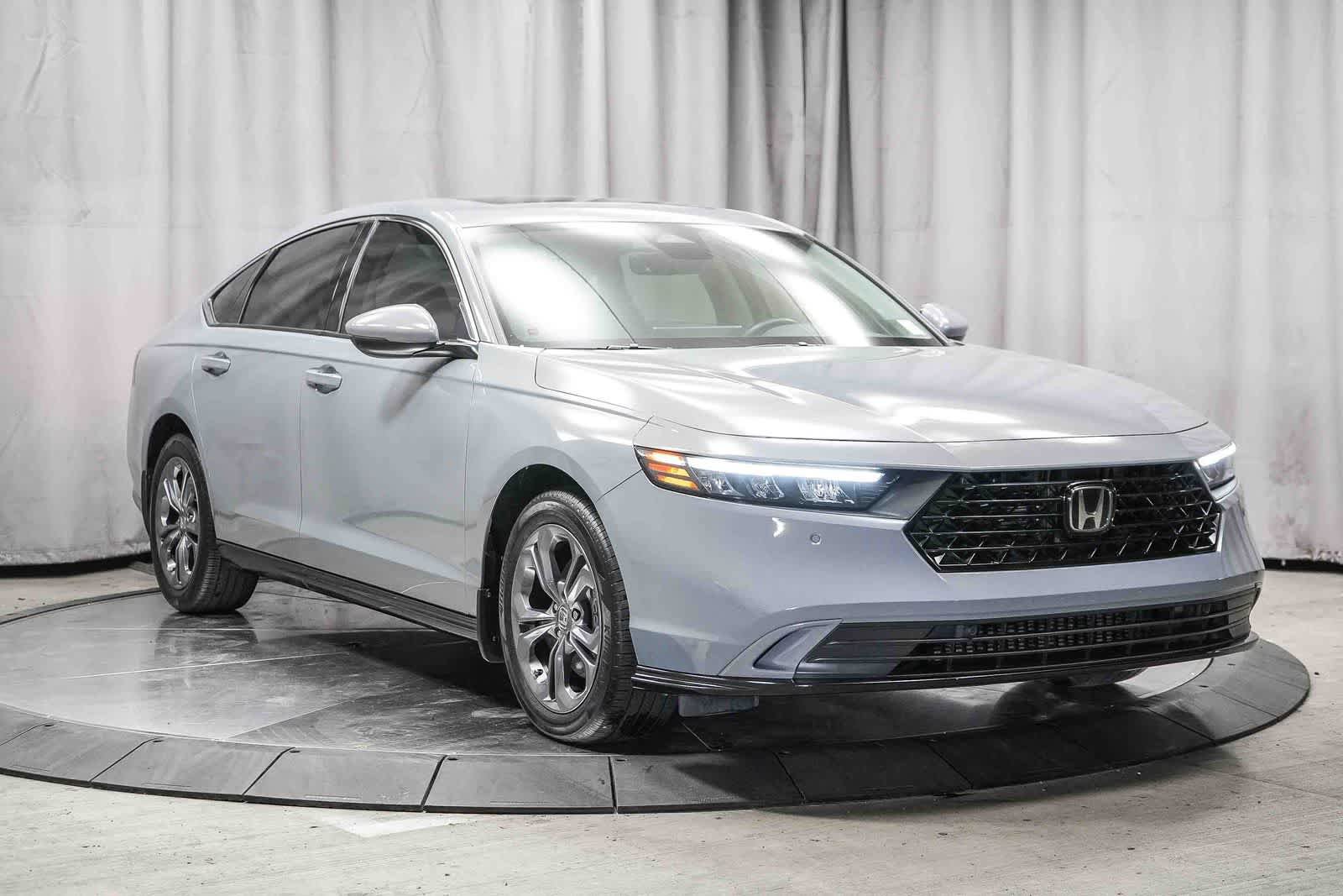 Used 2024 Honda Accord EX-L image 3