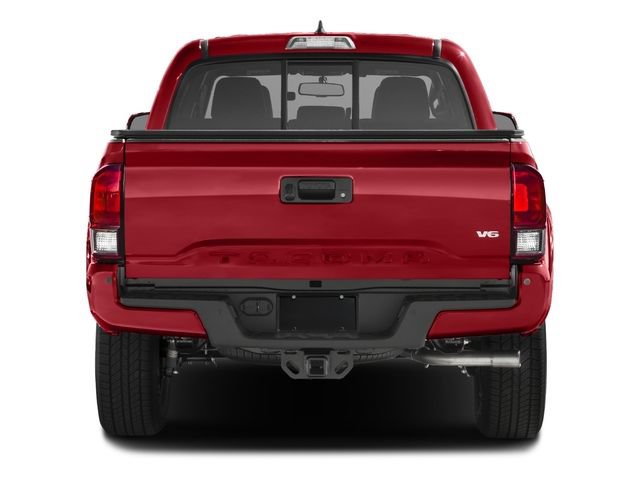 Used 2016 Toyota Tacoma TRD Sport AWD/4WD image 5