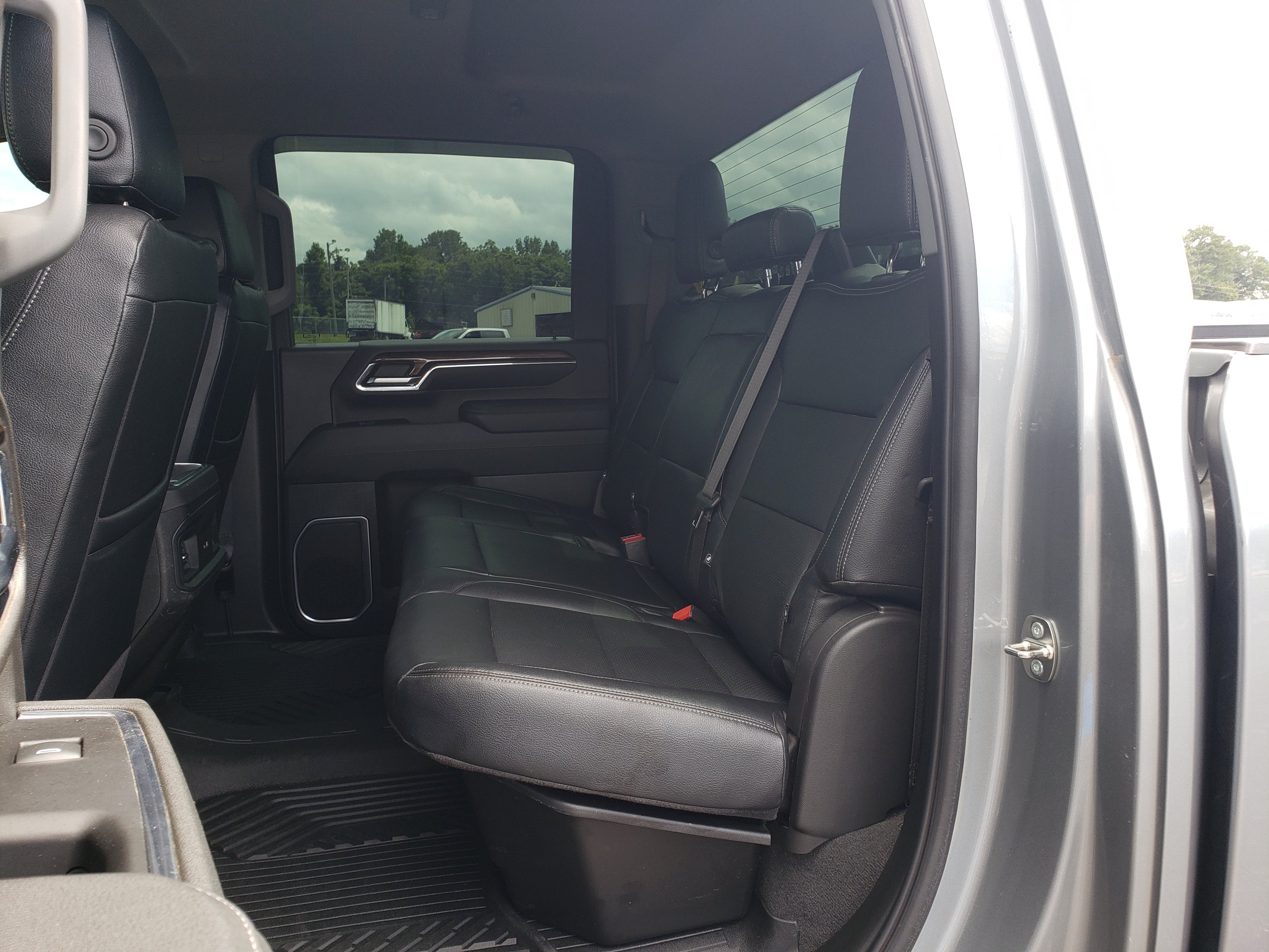 Used 2024 Chevrolet Silverado 2500 LT AWD/4WD image 31