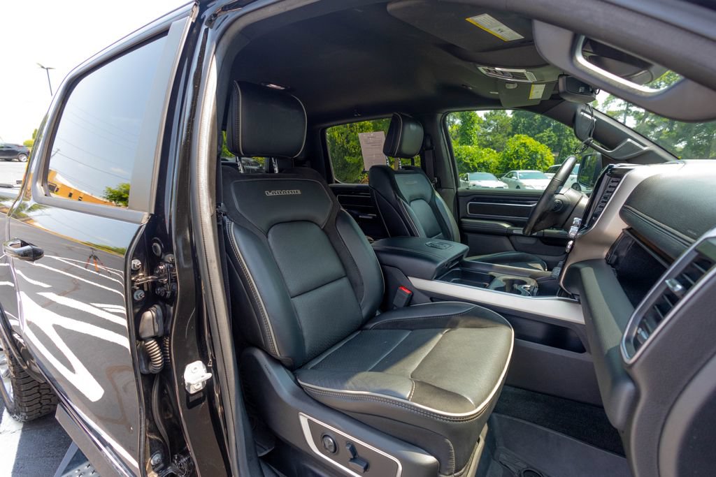 Used 2019 RAM 1500 Laramie AWD/4WD image 46