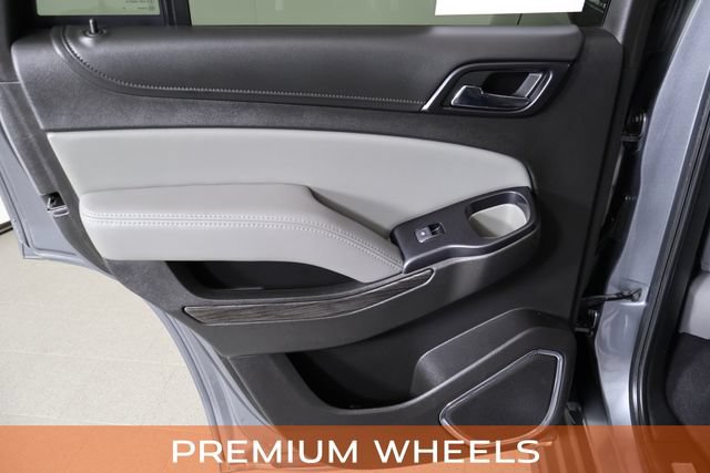 Used 2019 Chevrolet Tahoe LT w/ Luxury Package AWD/4WD image 15