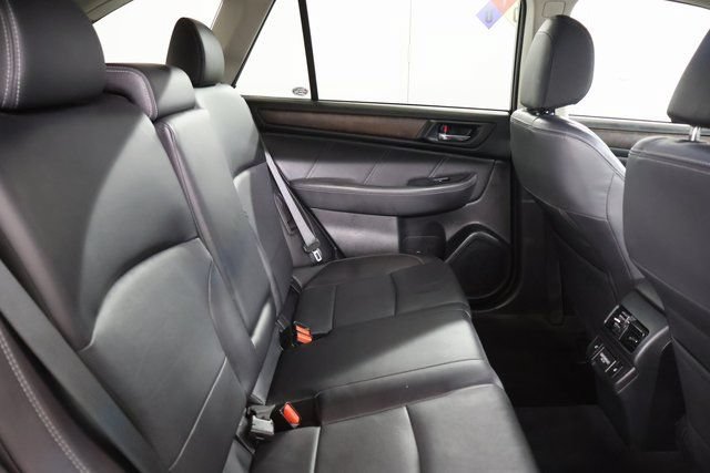 Used 2018 Subaru Outback 2.5i Limited AWD/4WD image 30