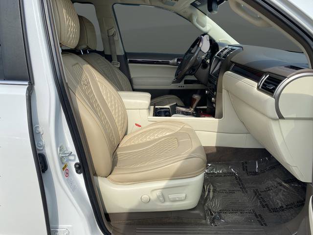 Used 2016 Lexus GX 460 w/ Premium Package AWD/4WD image 39