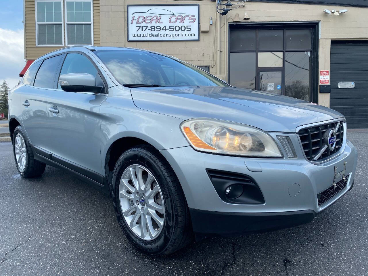 Used 2010 Volvo XC60 T6 image 1