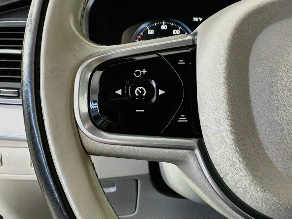 Used 2018 Volvo XC90 T6 Momentum w/ Convenience Package AWD/4WD image 25
