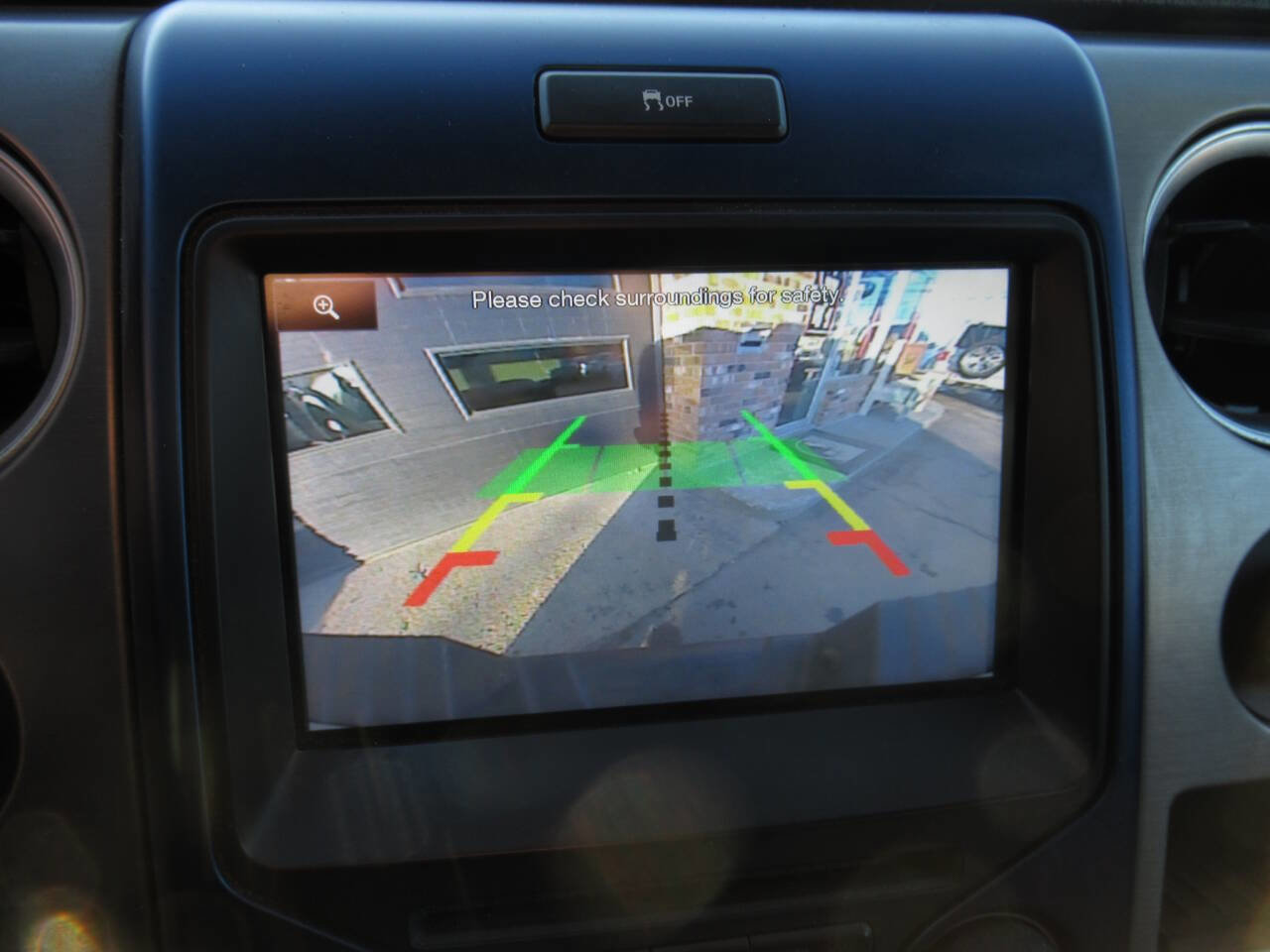 Used 2014 Ford F150 Raptor w/ Equipment Group 801A Luxury image 41