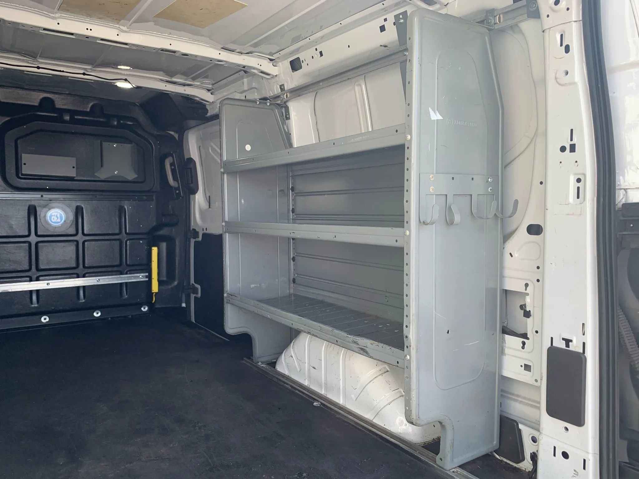 Used 2019 Ford Transit 250 130 Low Roof RWD image 30