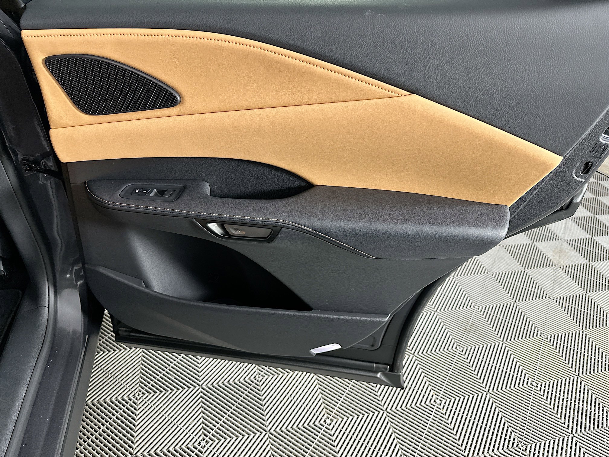 Used 2024 Lexus RX 350 image 30