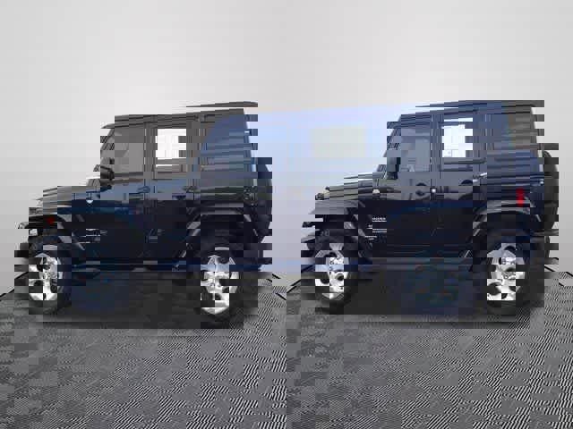 Used 2015 Jeep Wrangler Unlimited Sahara image 2