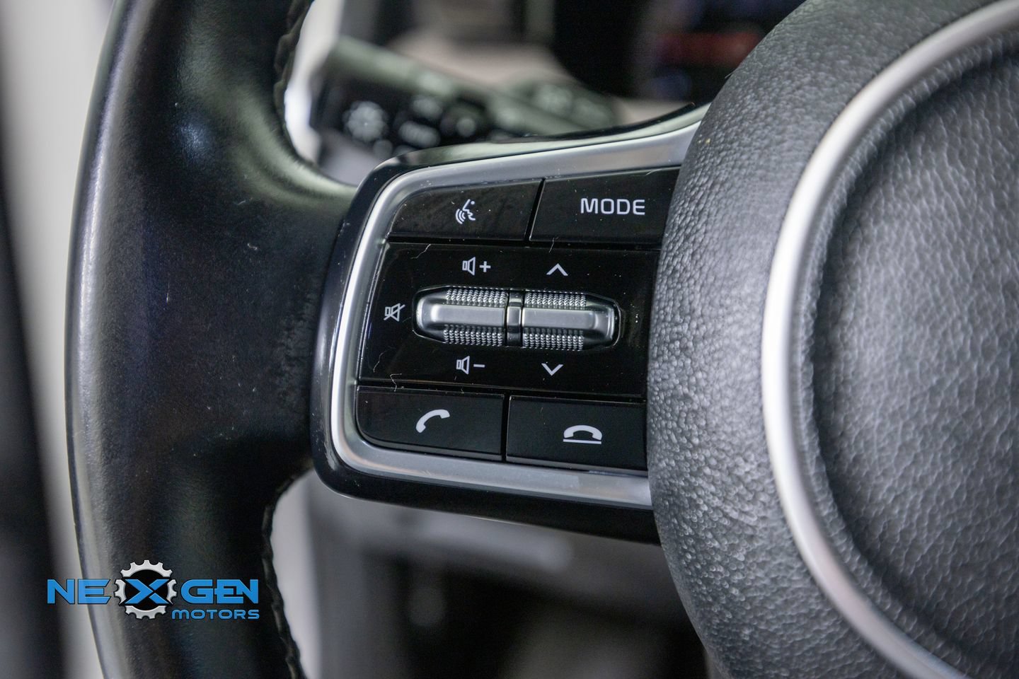 Used 2021 Kia Sorento EX w/ EX AWD X-Line Package image 14