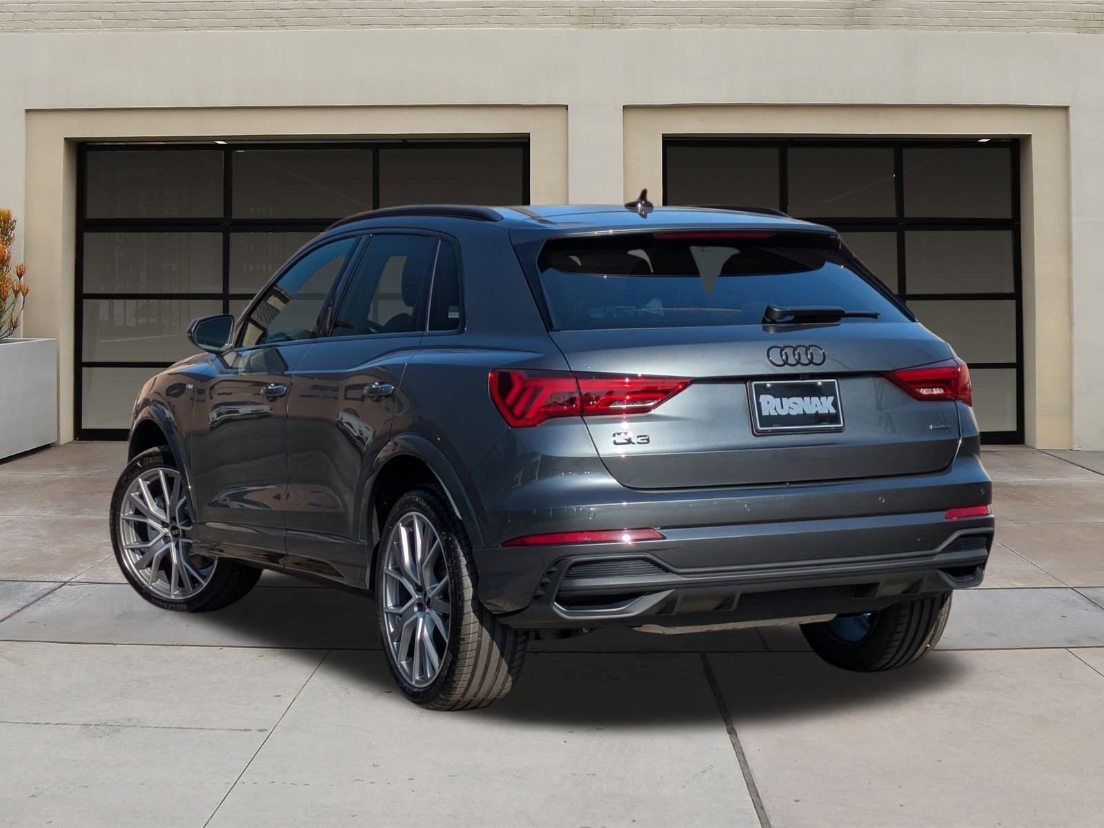 New 2025 Audi Q3 2.0T Premium Plus image 3