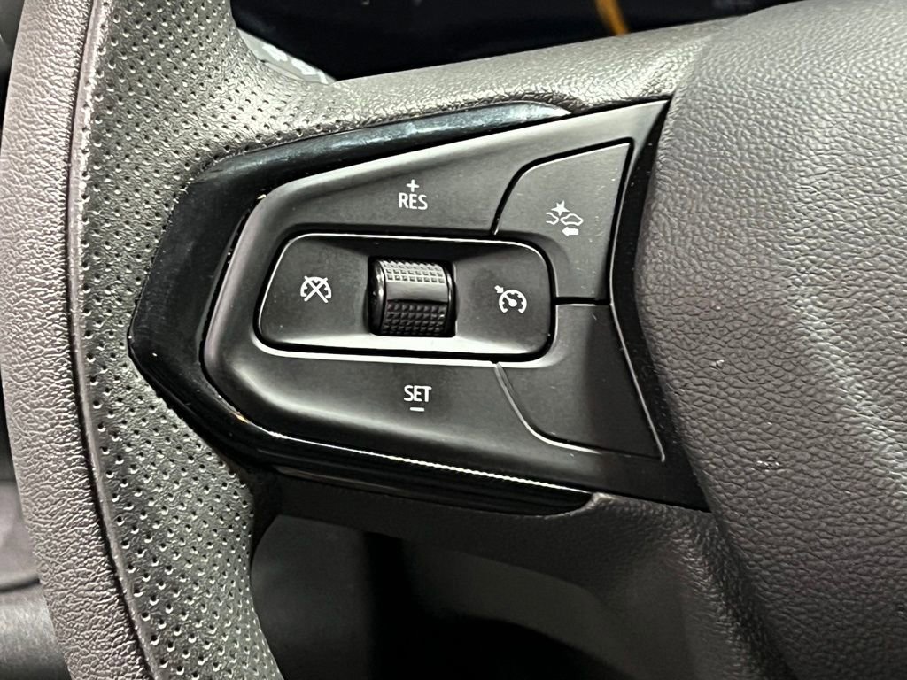 Used 2025 Chevrolet Trax LT image 23