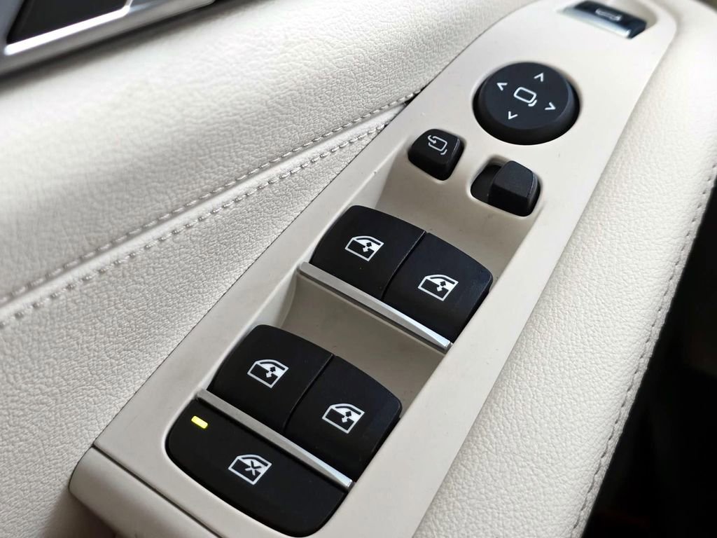 Used 2021 BMW X5 sDrive40i w/ Premium Package 3 image 13