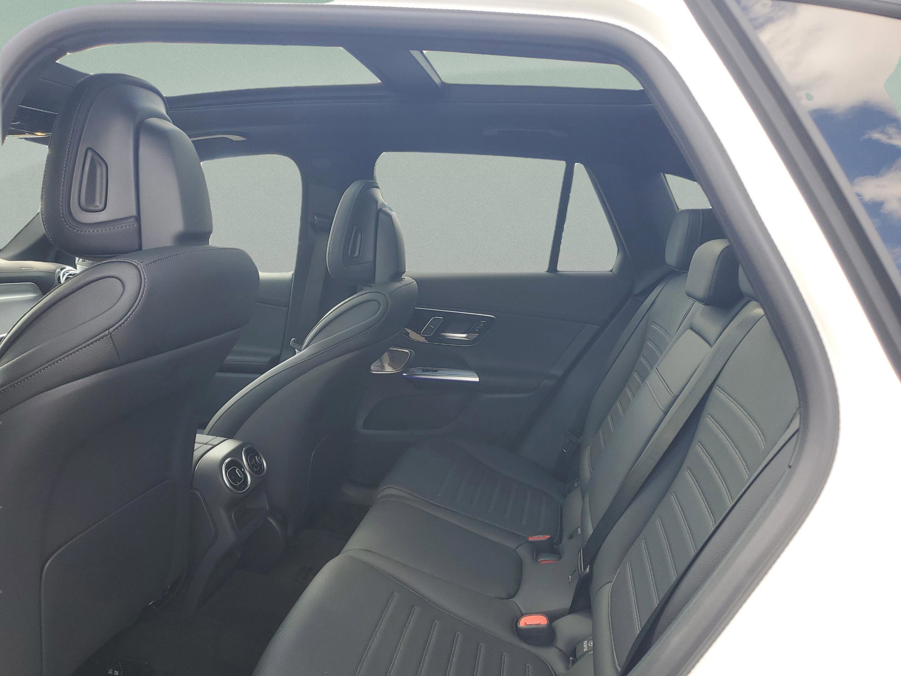Certified 2026 Mercedes-Benz GLC 300 4MATIC image 7