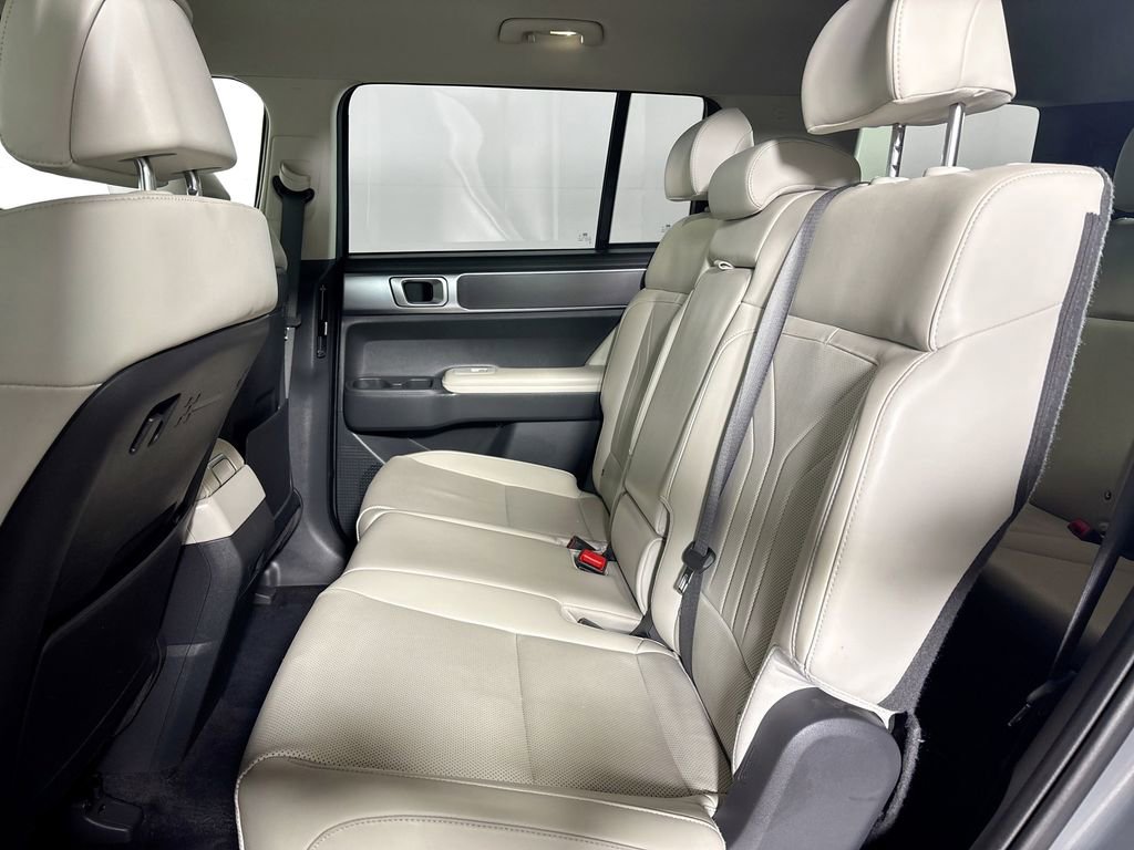 Used 2024 Hyundai Santa Fe SEL image 19