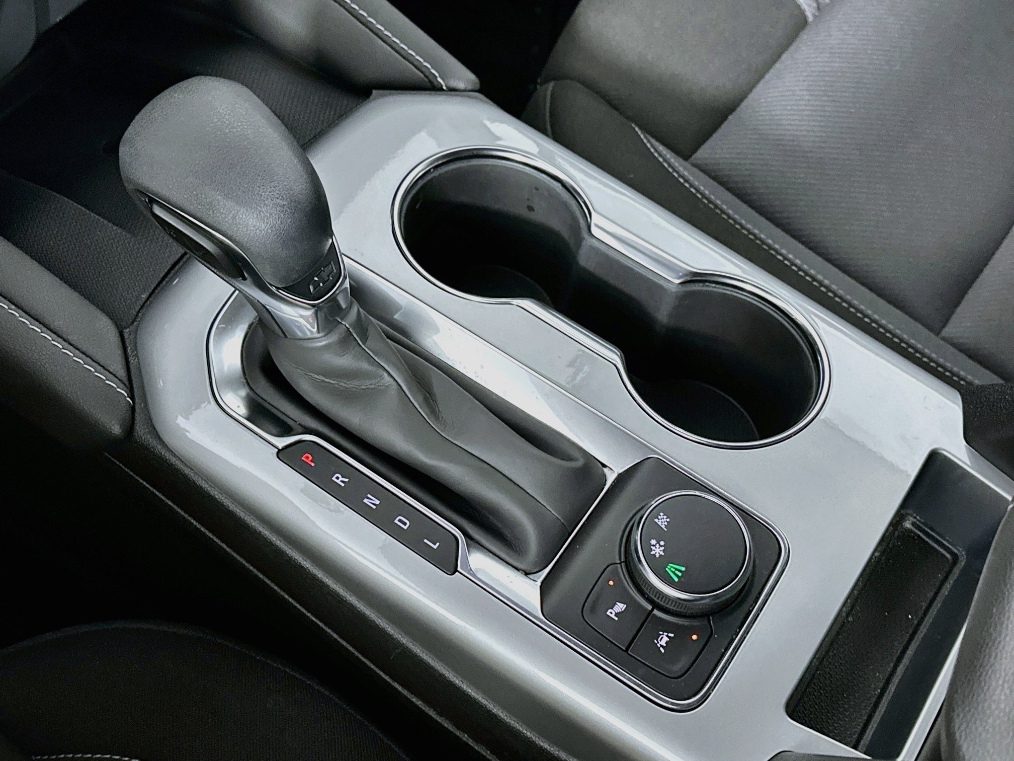 Used 2024 Chevrolet Blazer LT w/ Convenience Package FWD image 25