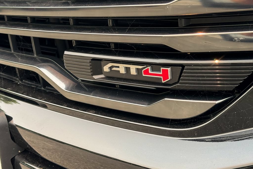 Used 2023 GMC Sierra 1500 AT4 w/ AT4 Premium Package AWD/4WD image 9