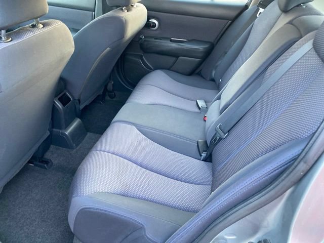 Used 2009 Nissan Versa Hatchback w/ Convenience Pkg FWD image 21