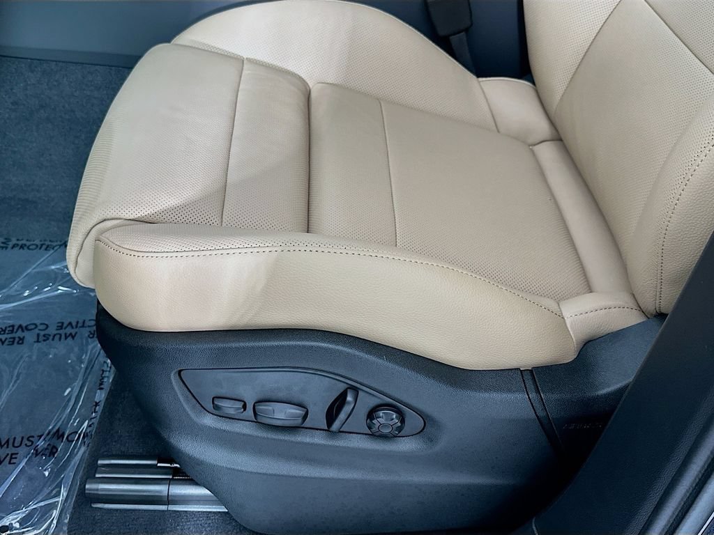 New 2026 Porsche Cayenne AWD/4WD image 22