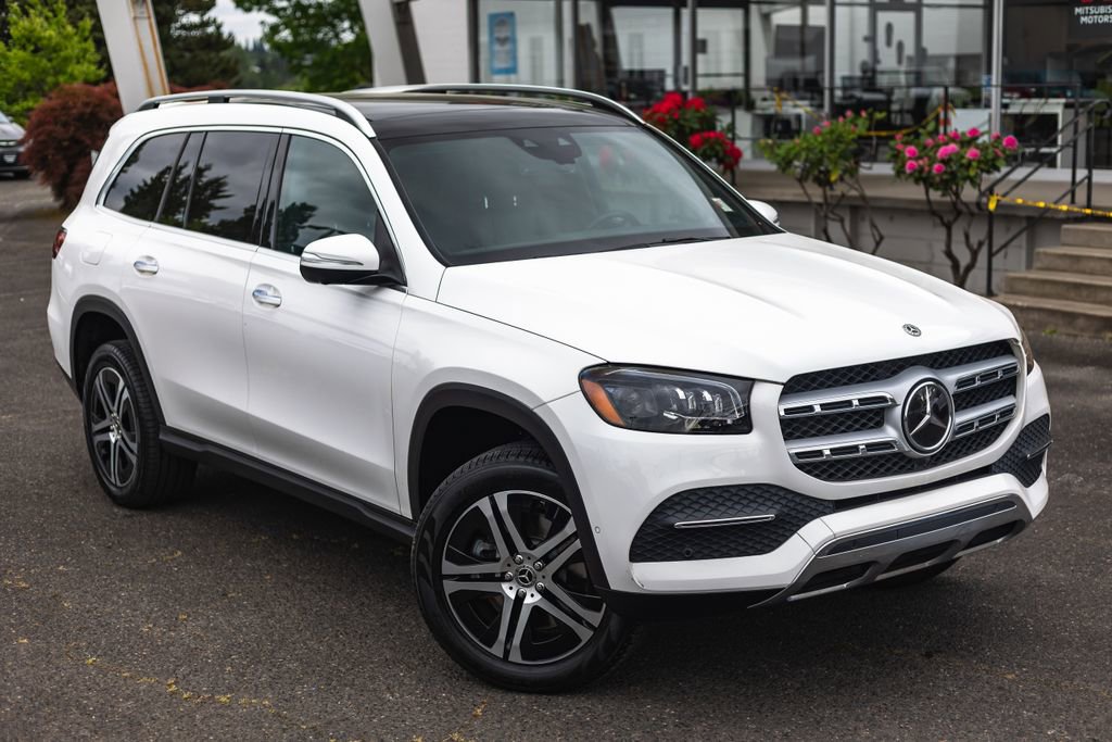 Used 2021 Mercedes-Benz GLS 450 4MATIC image 2