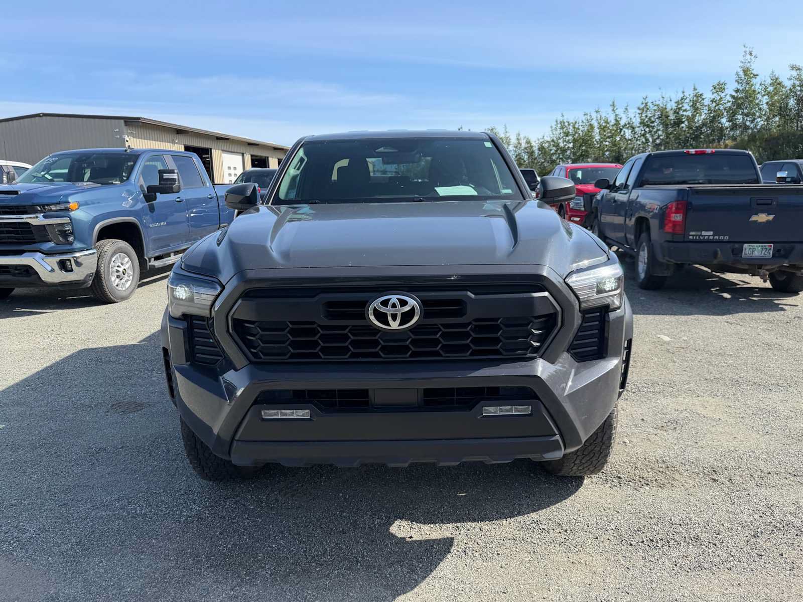 Used 2024 Toyota Tacoma TRD Off-Road AWD/4WD image 4